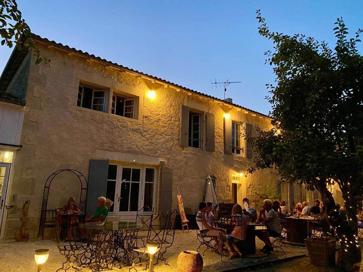 مبيت وإفطار Aulnay  Le Relais D'Aulnay المظهر الخارجي الصورة